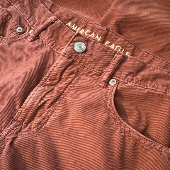 AE Low Rise Skater Jeans - Picture 3 of 10